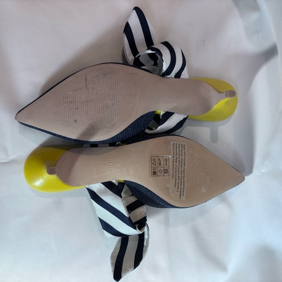 CABI Sz 8 Mules Pointy Toe Bow Contrasting Kitten Heels Slip On Shoes - Picture 8 of 10